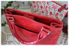 leather_tote_250706